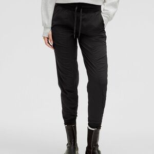 Very good condition lululemon dance studio jogger. 32 inseam. Black